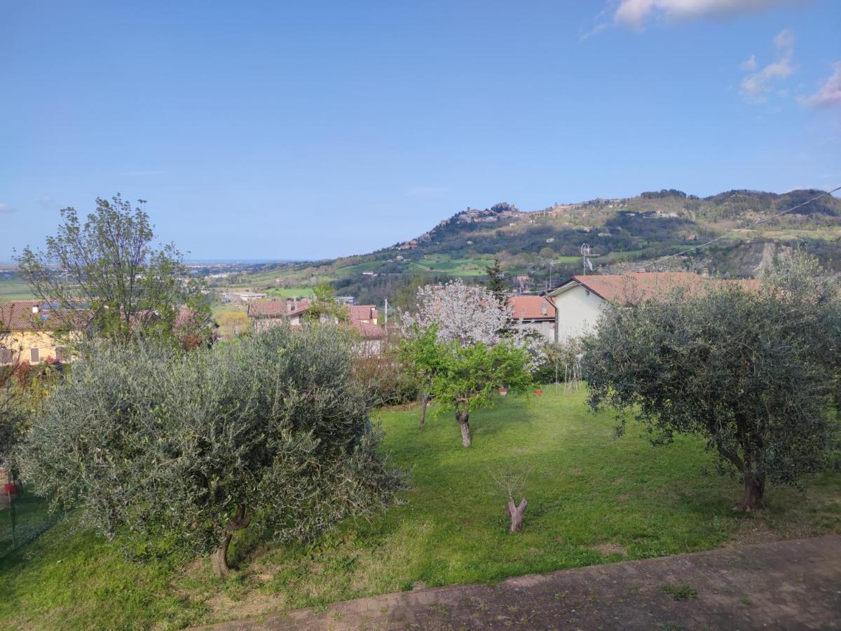 Ferienwohnung Relax In Collina A Due Passi Dal Mare Torriana Exterior foto
