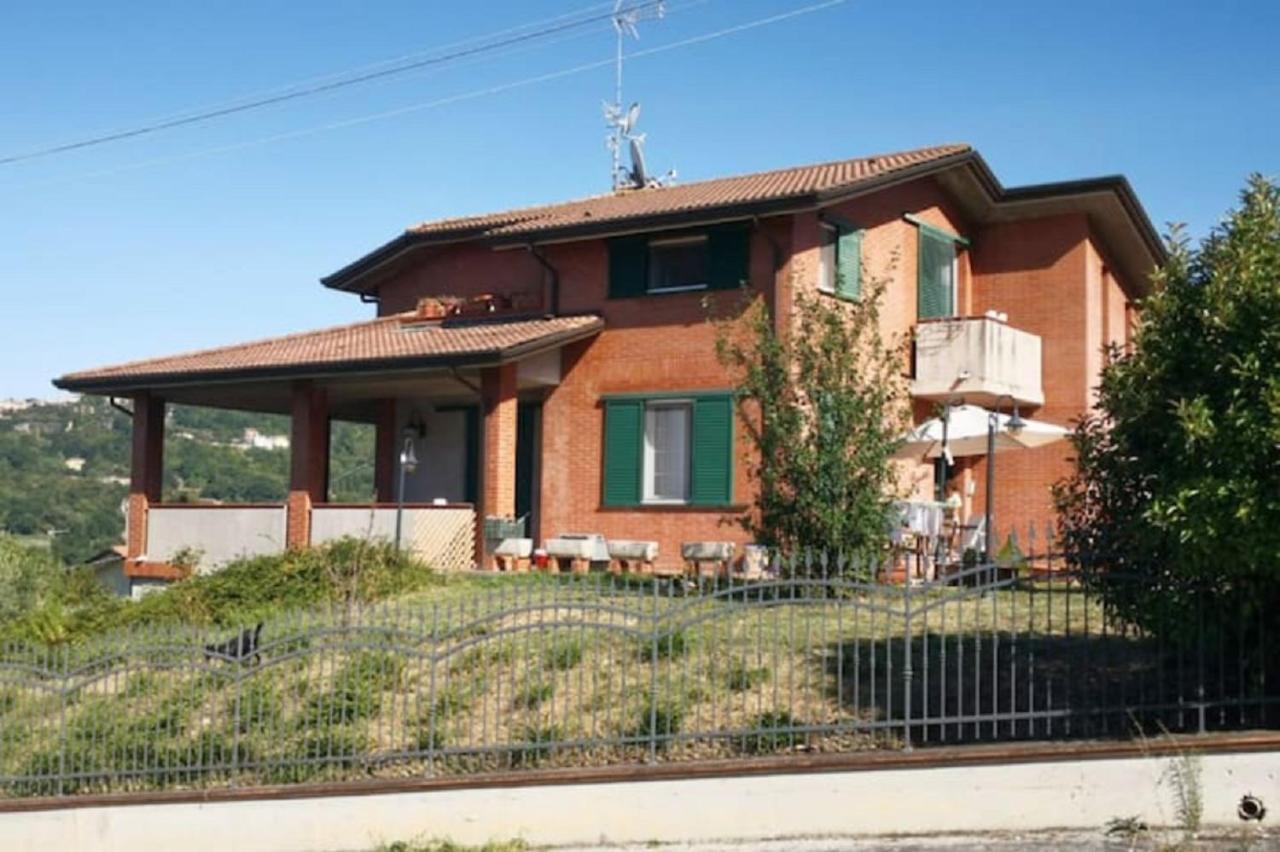 Ferienwohnung Relax In Collina A Due Passi Dal Mare Torriana Exterior foto